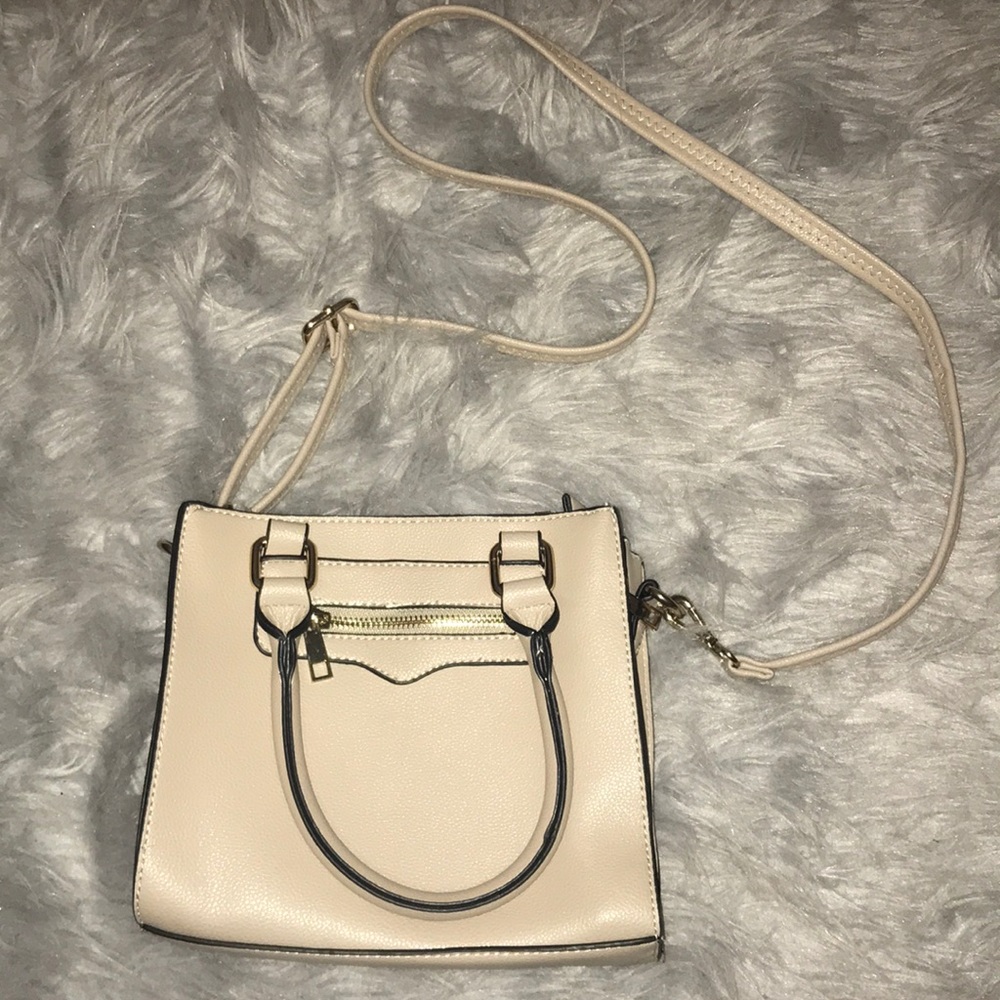 Small beige purse!
